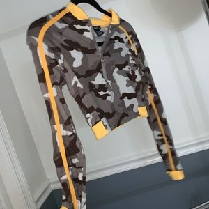 Super cute grey camouflage crop top